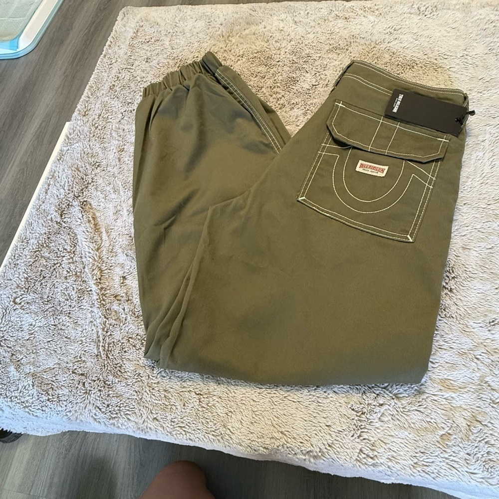 New BOBBI BAGGY CARGO JOGGER
TRUE RELIGION - Picture 11 of 16
